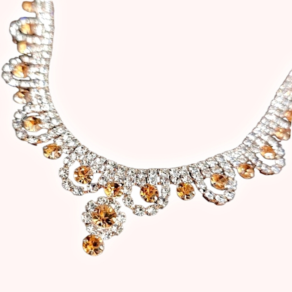 💛 4/$20 | Rhinestone Necklace